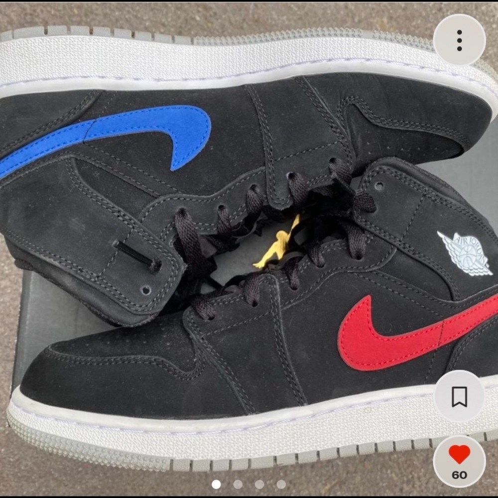 Jordan 1 Mid